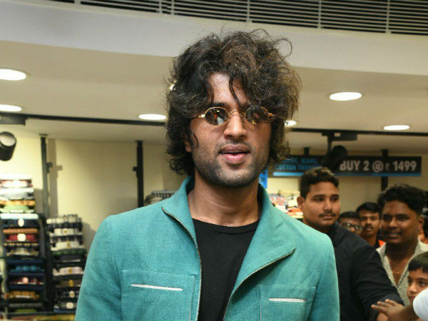 Vijay Deverakondas New Look Viral On Social Media Vijay Deverakondas New Look Viral On Social Media
