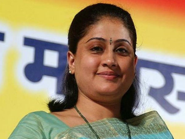 అలా నా వెంటపడేవారు..