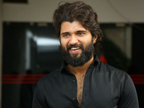 Vijay Deverakonda takes Sandeep Reddy Vangas Help for his new movie Vijay Deverakonda takes Sandeep Reddy Vangas Help for his new movie