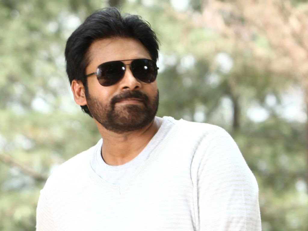 Is AM Rathnam planning Pawan Kalyan movie with Krish Jagarlamudi Is AM Rathnam planning Pawan Kalyan movie with Krish Jagarlamudi