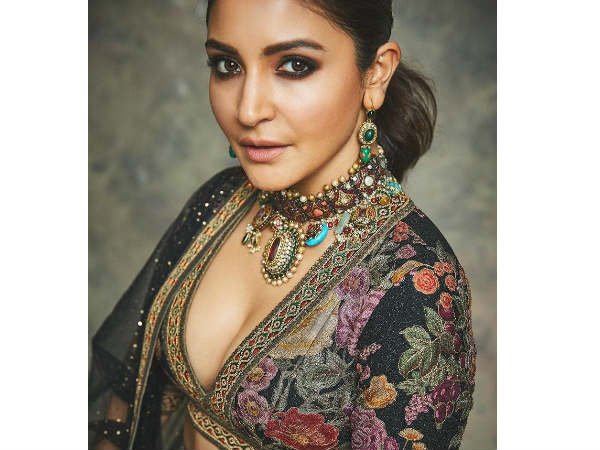 సంప్రదాయం ఉట్టిపడేలా లుక్