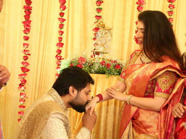 గ్రాండ్గా ఎంగేజ్మెంట్...
