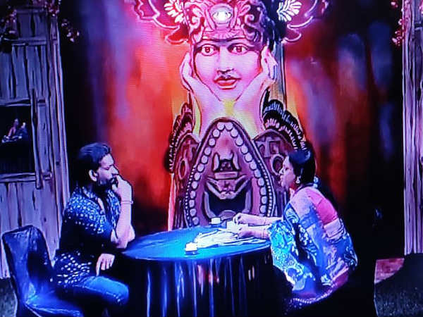 శ్రీముఖికి జాతకం