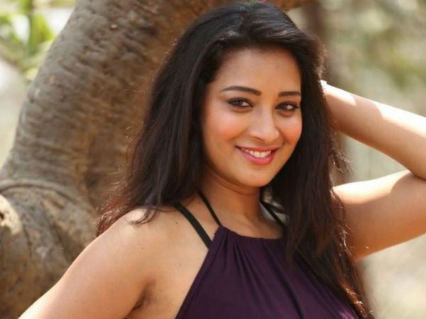 Bigg Boss 2 Telugu Fame Bhanusri EMI Movie Shooting Started Bigg Boss 2 Telugu Fame Bhanusri EMI Movie Shooting Started