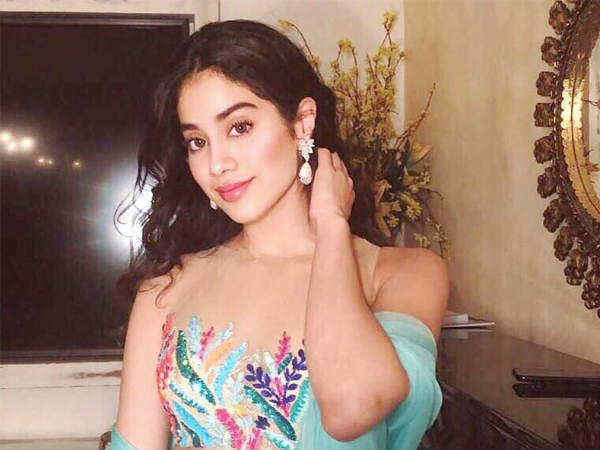 Janhvi Kapoor Hot Photoshoot Goes Viral Janhvi Kapoor Hot Photoshoot Goes Viral