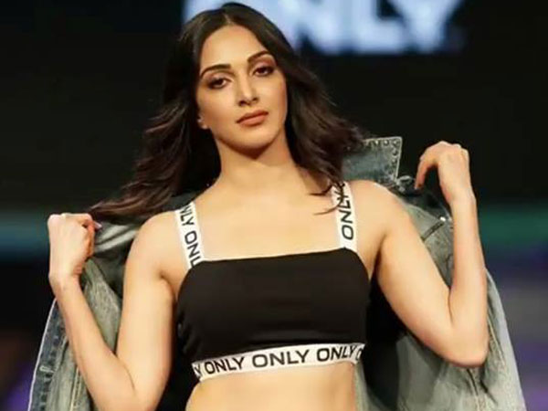 నటిగా స్థిరపడాలంటే తప్పదు