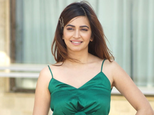 నా అఫైర్ ఆయనతో.. రాయరేంటి?