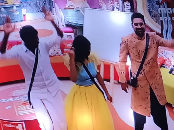 బొమ్మలను గీయడంలో వెనుకబడిన మహేష్ టీమ్..