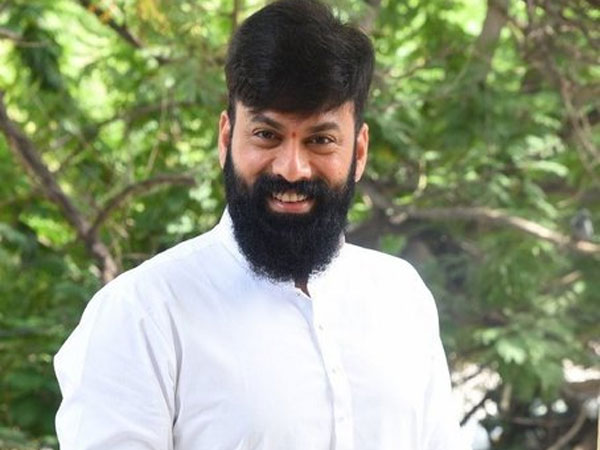 తమన్నా బదులు కాజల్, తాప్సీలను ప్రయత్నించాము..
