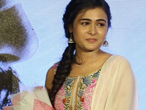 తమిళంలో ప్రయత్నాలు..