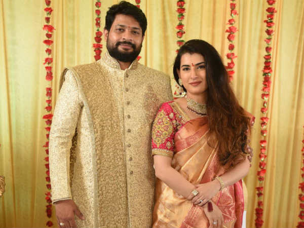 బిగ్బాస్ కంటిస్టెంట్ సప్తగిరితో కలిసి..
