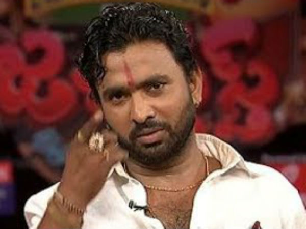 వర్గాలనేవీ లేవు..