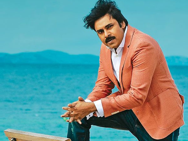 ఇక్కడ పవన్.. అక్కడ విజయ్ సేతుపతి అందుకే..