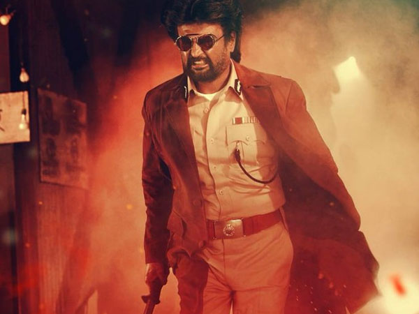మోషన్ పోస్టర్లో పోలీసు మెరుపులు