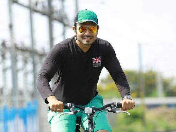 ఎఫ్3తో సందడి..