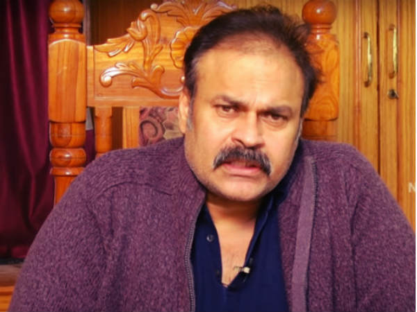 పోస్టర్లు చూశాక..ట్రైలర్ను చూశా