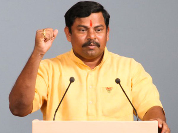 డబ్బుల కోసమే..