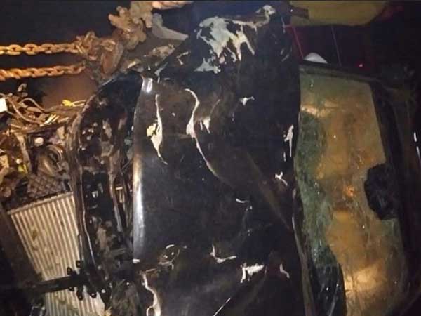 పోలీస్ స్టేషన్లో రాజశేఖర్ కారు