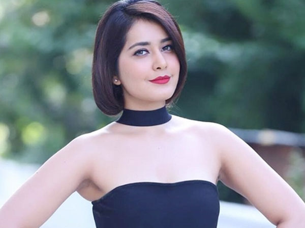 క్రికెటర్తో డేటింగ్.. క్లారిటీ ఇచ్చేసింది