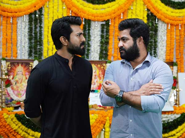 జానపదాలకు.. ఎన్టీఆర్, రామ్ చరణ్ స్టెప్పులు