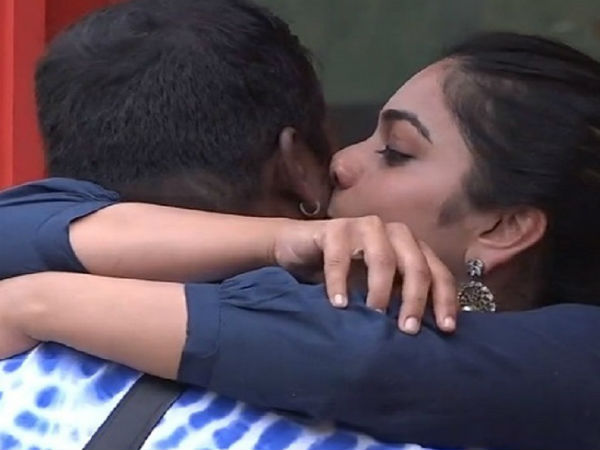 అక్కడ రచ్చ రచ్చ చేశారు