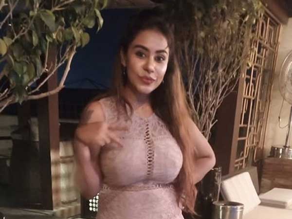 వెల్లువెత్తుతున్న కామెంట్స్.. నువ్వు కూడా నీతులు చెప్తున్నావా?