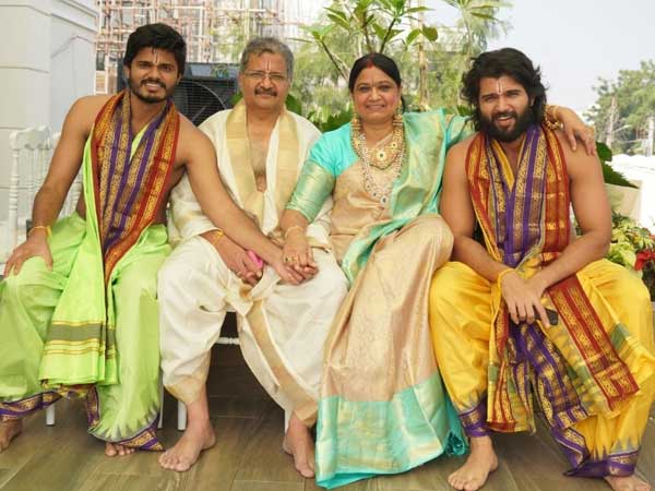 ఫిలింనగర్లో మకాం.. హీరో శ్రీకాంత్కి దగ్గరగా