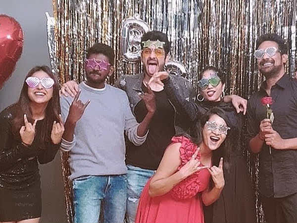 రాహుల్ను వదిలేసి పార్టీ..