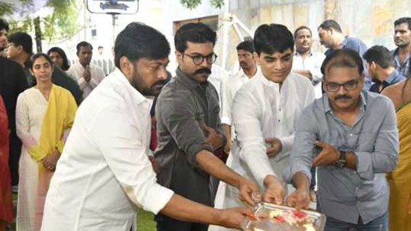 సైరా ఆలస్యంతో కొరటాల మూవీ వెనక్కి..