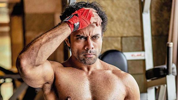 విలన్గా యంగ్ హీరో.. అందుకే అలా