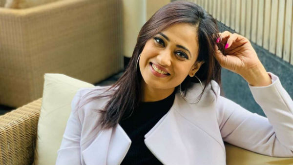 అందరూ చుట్టుముట్టారు.. ఊహించని పరిణామం