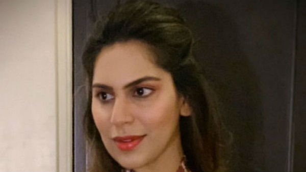 వృధాగా పడేసిన పూలను ఇలా చేయండి