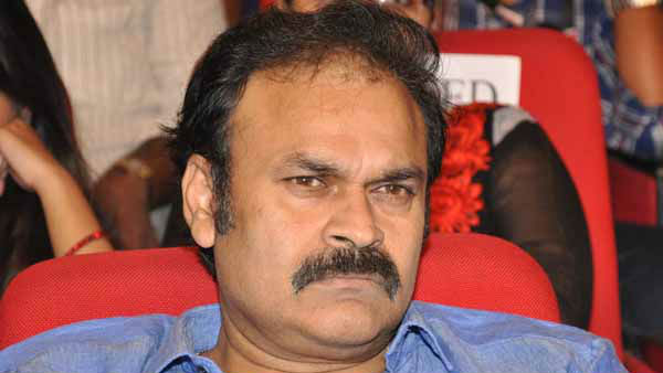 నాగబాబు లేని లోటు.. రోజా పక్కన మరో వ్యక్తి