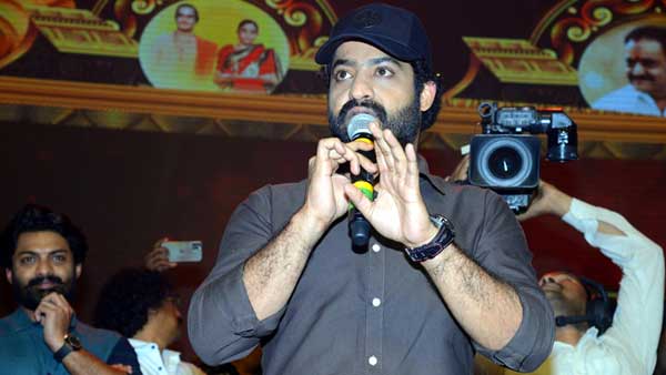 N. T. Rama Rao Jr. wishes For Mahesh Babu and Allu Arjun N. T. Rama Rao Jr. wishes For Mahesh Babu and Allu Arjun