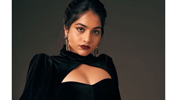 క్లీవేజ్ షోతో రెచ్చిపోయిన పునర్నవి