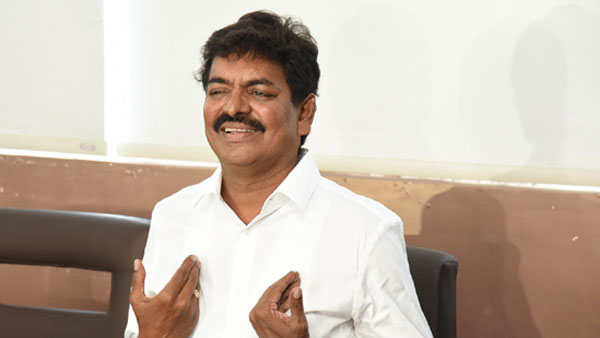 వడ్డించిన విస్తరని కాలితో తన్నారు