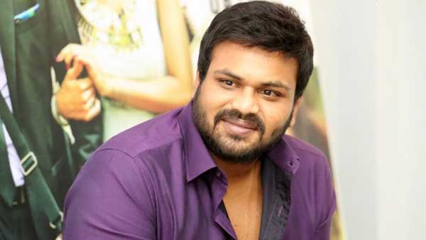 భార్యతో విడాకులు..