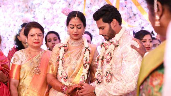 ఏప్రిల్లో పెళ్లి..
