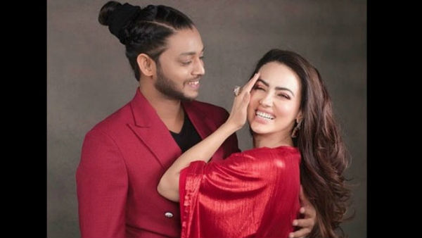 క్యారెక్టర్ లేని వ్యక్తిని