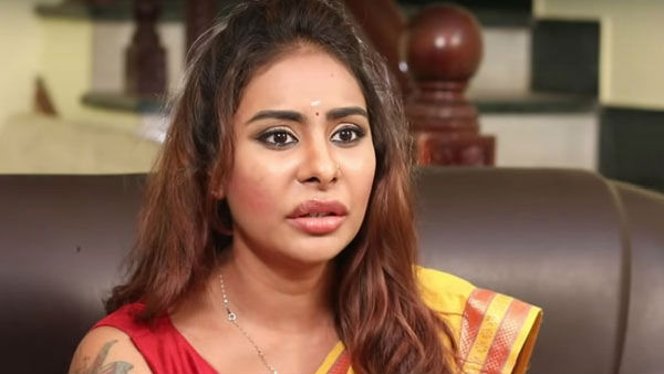 శ్రీ రెడ్డిపై పోలీస్ కంప్లైంట్.. వివాదం ముదిరింది
