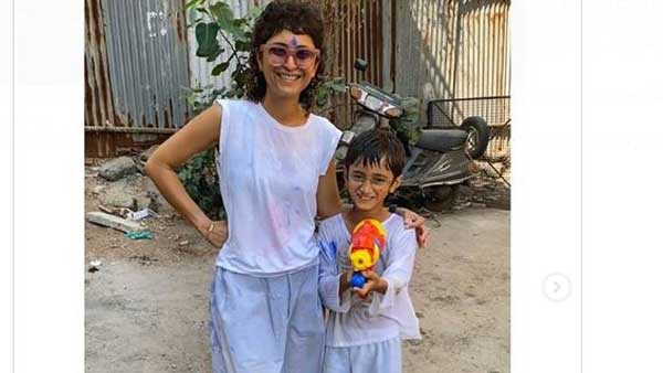 అమీర్ ఖాన్ నివాసంలో