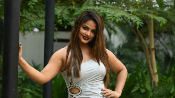 ఎలాగోలా ఇండియా చేరుకుంటే.. ఇక్కడ