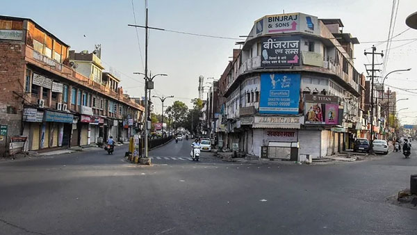 అందరూ ఇంట్లోనే..