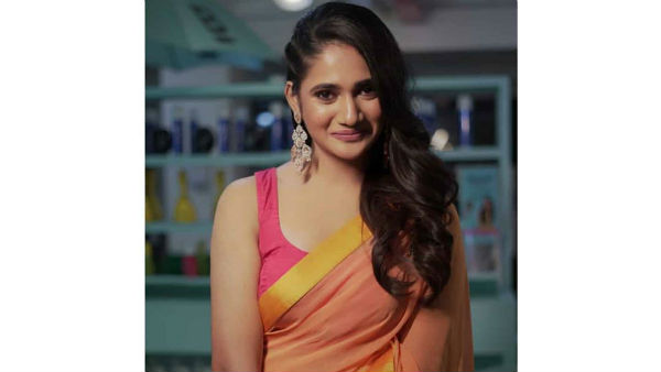 ప్రపంచమనేది అబద్దాల పుట్ట