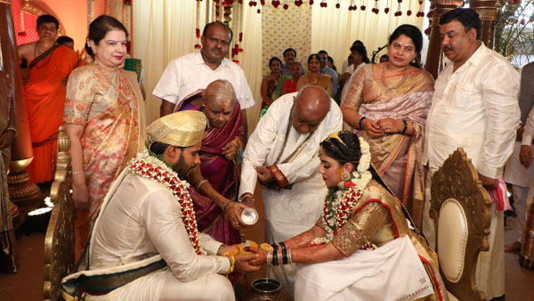 లాక్డౌన్తో నిరాడంబరంగా