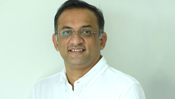 లేటుగా స్పందించిన శోభు యార్లగడ్డ..