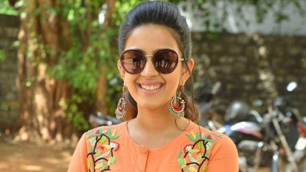 ప్రభాస్తో పెళ్లిపై నిహారిక షాకింగ్ రియాక్షన్.. సీక్రెట్లన్నీ తనకే తెలుసంటూ బాంబ్ పేల్చింది.!