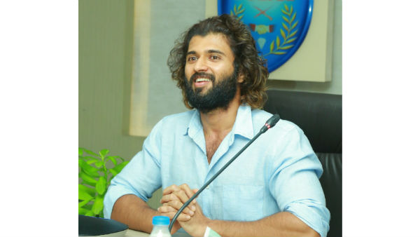 చెక్పోస్టుల వద్దకు వచ్చి..