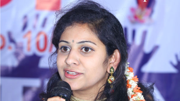 మల్లెపూల గురించి తెలిపిన వారికి పదవులా?