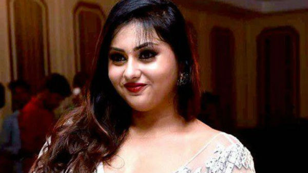దశాబ్దానికిపైగా కెరీర్లో